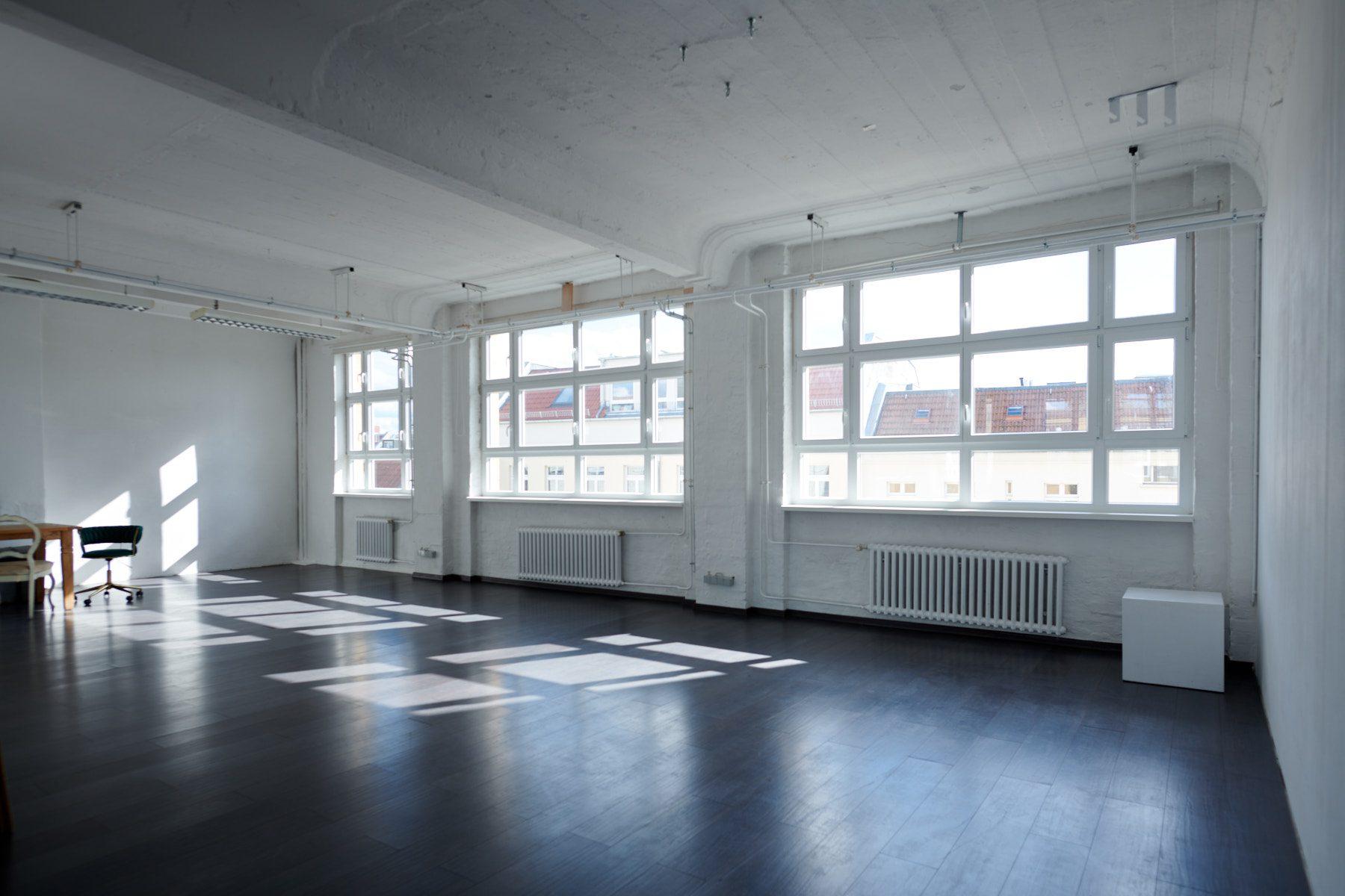 The Daylight Studio offers space for small teams of up to 10 people and more.